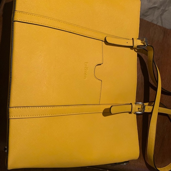 Stylish Yellow Laptop Bag - Picture 3 of 6